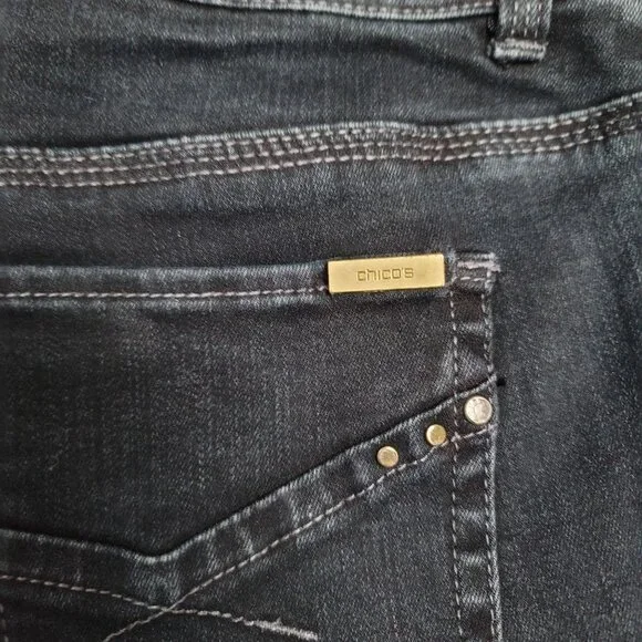 So Slimming By Chico's Women's Denim Jeans. 4 (chico's 0) - Picture 4 of 6